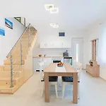 Eternity Apartmanhaz Апартаменты