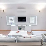 Eternity Apartmanhaz * Кестхей