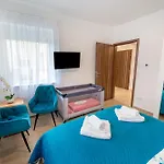 Eternity Apartmanhaz Апартаменты Кестхей