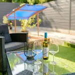 Eternity Apartmanhaz Апартаменты *