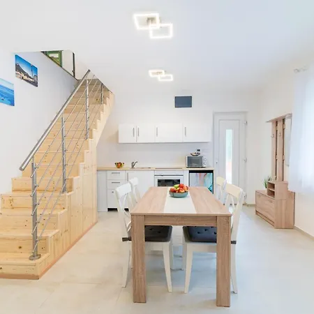 Eternity Apartmanhaz Apartman