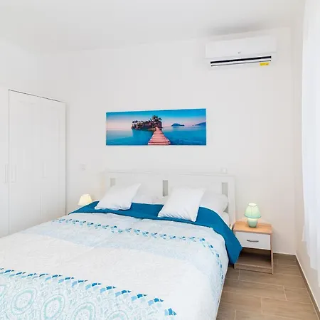 Eternity Apartmanhaz Апартаменты *