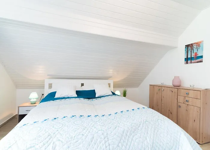 Lägenhet Eternity Apartmanhaz *