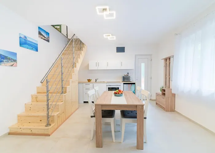 Eternity Apartmanhaz Apartment