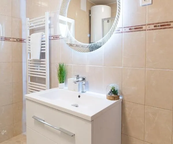 Eternity Apartmanhaz Apartment *