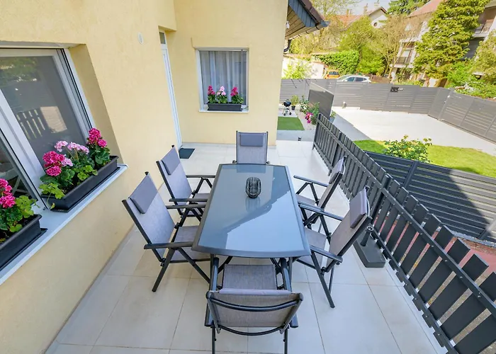 Lägenhet Eternity Apartmanhaz Keszthely