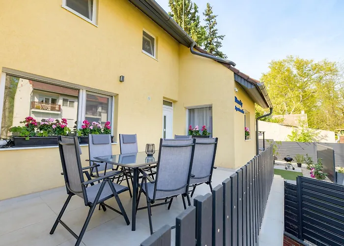 Eternity Apartmanhaz * Keszthely