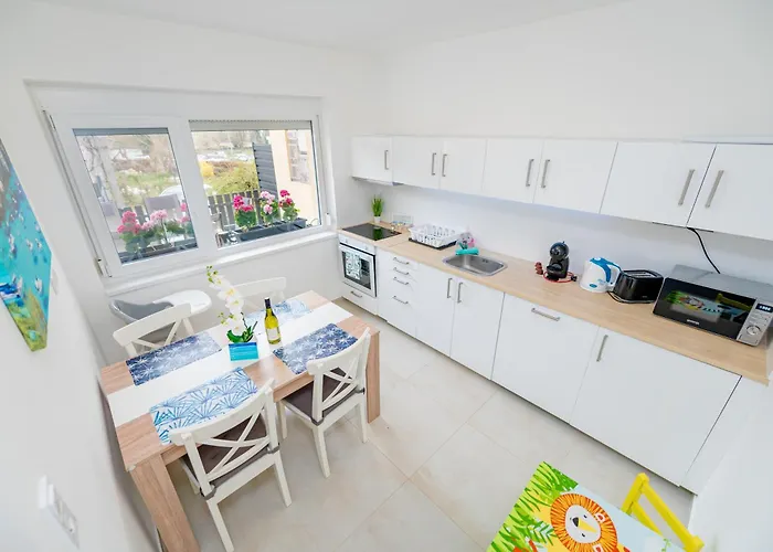 Lägenhet Eternity Apartmanhaz Keszthely